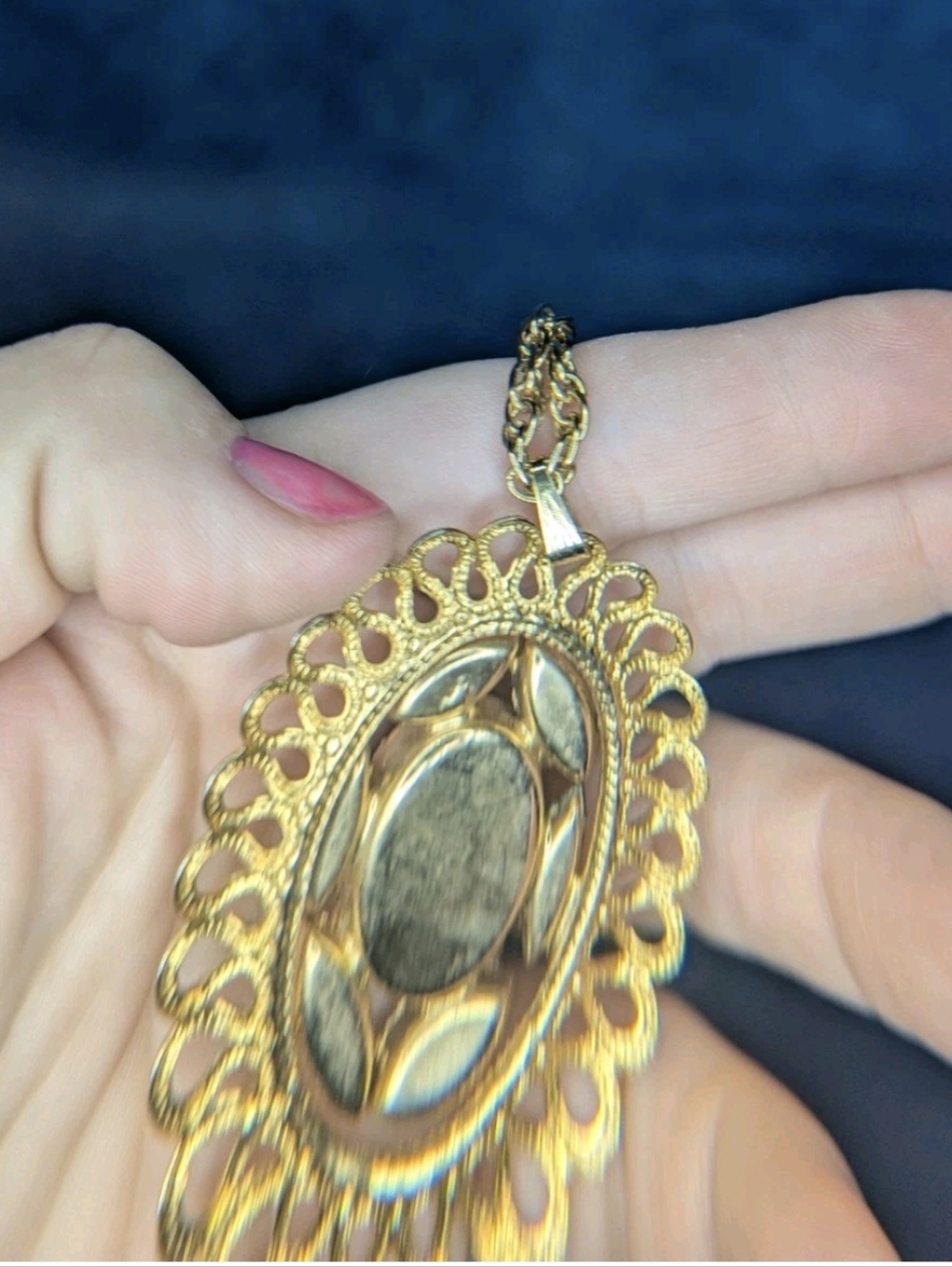 Purple Stone Gold Tone Pendant Necklace 14" Fashion Jewelry - Picture 9 of 12